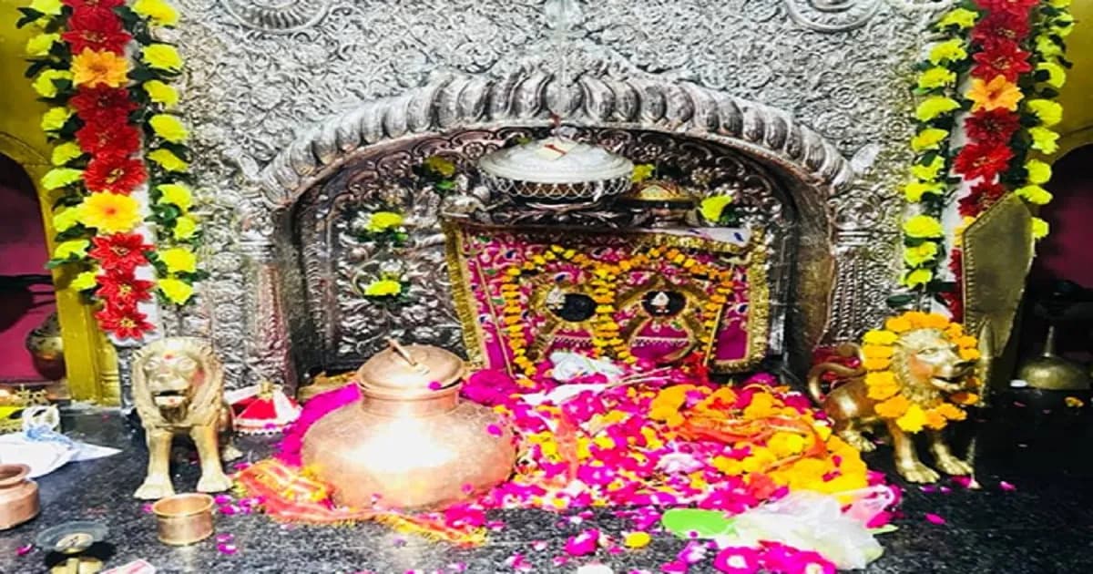 लखनऊ का 2400 वर्ष प्राचीन मंदिर: भारत में केवल यहां मां काली के रूप में होती है विष्णु-लक्ष्मी की पूजा लखनऊ का 2400 वर्ष प्राचीन मंदिर: भारत में केवल यहां मां काली के रूप में होती है विष्णु-लक्ष्मी की पूजा
