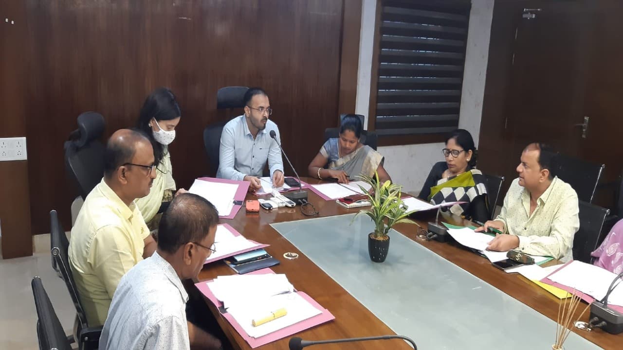 झारखंड के लोहरदगा में सड़क दुर्घटना में 9 मृतक के आश्रितों को मिलेगा मुआवजा, DC ने भुगतान की दी स्वीकृति झारखंड के लोहरदगा में सड़क दुर्घटना में 9 मृतक के आश्रितों को मिलेगा मुआवजा, DC ने भुगतान की दी स्वीकृति