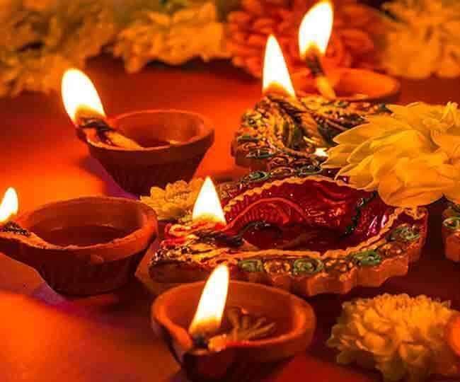 Choti Diwali 2021 : छोटी दिवाली पूजा विधि, शुभ मुहूर्त, चतुर्दशी दीपदान के लिए सर्वश्रेष्ठ मुहूर्त यहां जानें Choti Diwali 2021 : छोटी दिवाली पूजा विधि, शुभ मुहूर्त, चतुर्दशी दीपदान के लिए सर्वश्रेष्ठ मुहूर्त यहां जानें