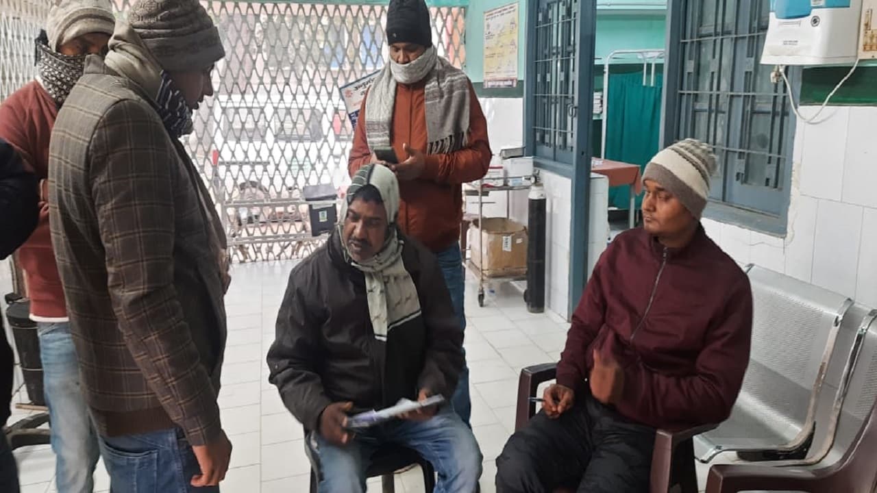 Bihar News: भागलपुर के नवगछिया में गेटमैन ने नहीं खोला रेलवे फाटक तो बदमाशों ने मार दी गोली, मौत Bihar News: भागलपुर के नवगछिया में गेटमैन ने नहीं खोला रेलवे फाटक तो बदमाशों ने मार दी गोली, मौत