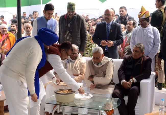 इस बार बशिष्ठ ाबू नहीं देंगे मकर संक्रांति पर ‘सियासी दही-चूड़ा भोज’, जानिये क्या बताया कारण