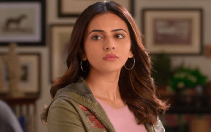 Rakul Preet शराब खरीद रहीं थीं? KRK के सवाल पर एक्ट्रेस ने दिया ऐसा जवाब जो Viral हो गया…