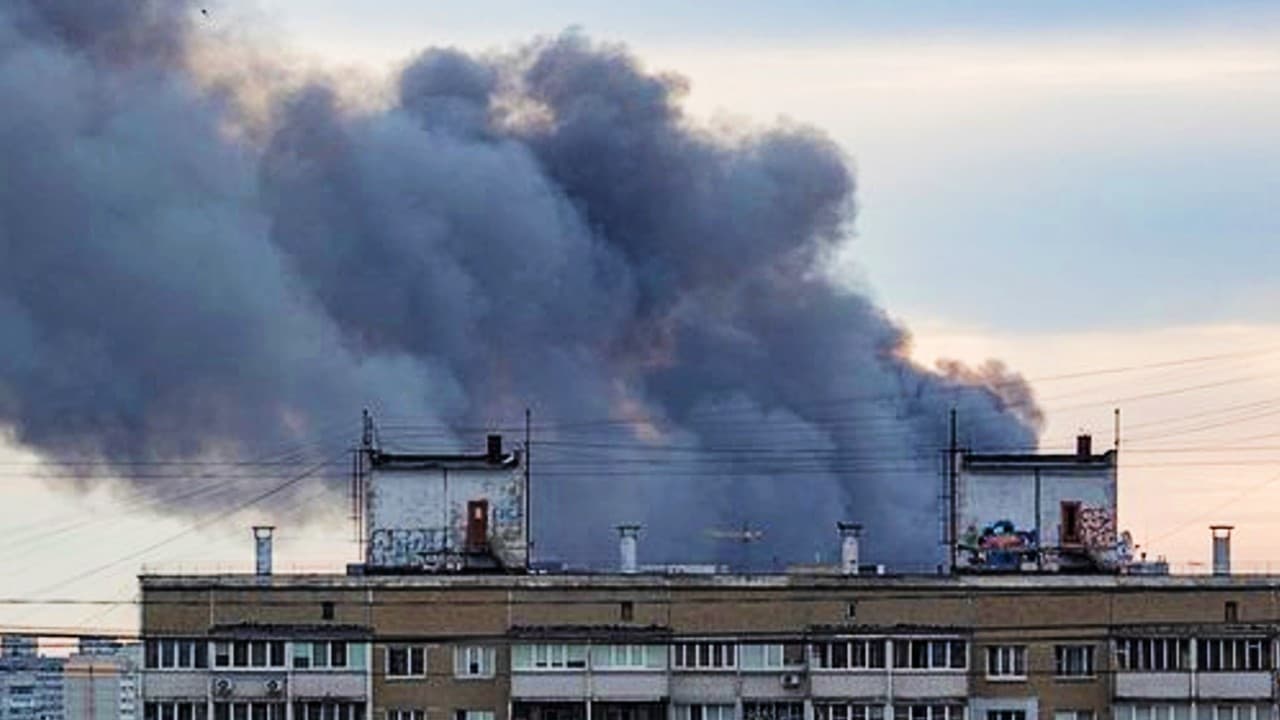 Russia Ukraine War: खतरनाक होती जा रही है लड़ाई, रिपोर्ट में दावा- दुनिया को चुकानी पड़ सकती है कीमत Russia Ukraine War: खतरनाक होती जा रही है लड़ाई, रिपोर्ट में दावा- दुनिया को चुकानी पड़ सकती है कीमत