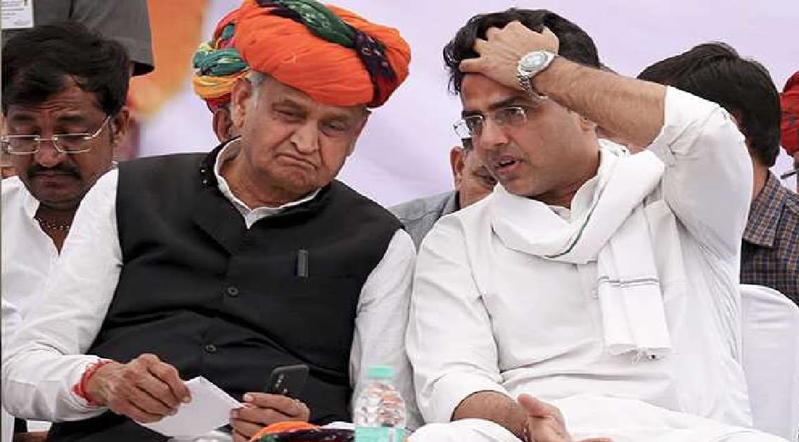 Rajasthan Political Crisis : पायलट के संपर्क में 30 कांग्रेसी और कुछ निर्दलीय विधायक, सरकार बचाने में जुटे माकन-सुरजेवाला Rajasthan Political Crisis : पायलट के संपर्क में 30 कांग्रेसी और कुछ निर्दलीय विधायक, सरकार बचाने में जुटे माकन-सुरजेवाला
