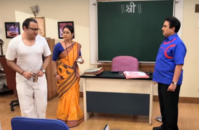 Taarak Mehta Ka Ooltah Chasmah: जेठालाल ने उठाया भिड़े के राज से पर्दा, शिक्षक ने छू लिए पत्नी के पैर