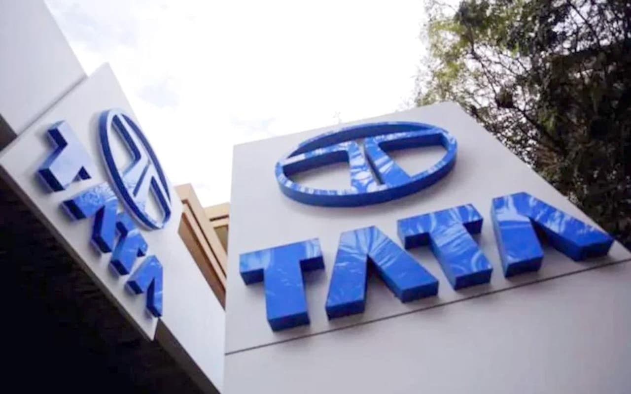 Tata का बड़ा दांव, ई-कॉमर्स में अमेजन और फ्लिपकार्ट से ऐसे करेगी मुकाबला Tata का बड़ा दांव, ई-कॉमर्स में अमेजन और फ्लिपकार्ट से ऐसे करेगी मुकाबला