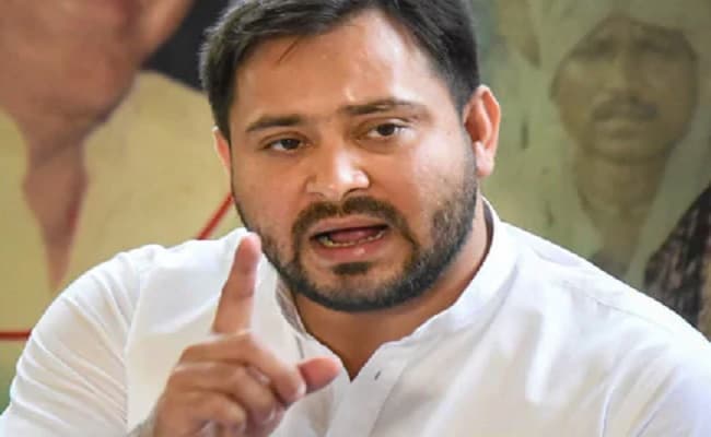 Coronavirus in Bihar : बिहार में कोरोना जांच दर सबसे कम, पॉजिटिव दर सबसे अधिक : तेजस��वी Coronavirus in Bihar : बिहार में कोरोना जांच दर सबसे कम, पॉजिटिव दर सबसे अधिक : तेजस��वी