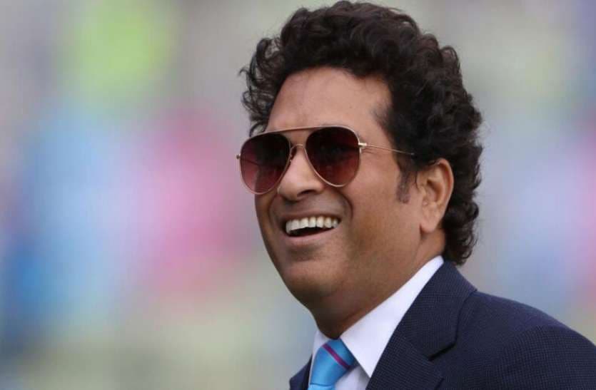 सचिन और ब्रेटली ने किया गेंद पर लार के विकल्प का समर्थन सचिन और ब्रेटली ने किया गेंद पर लार के विकल्प का समर्थन