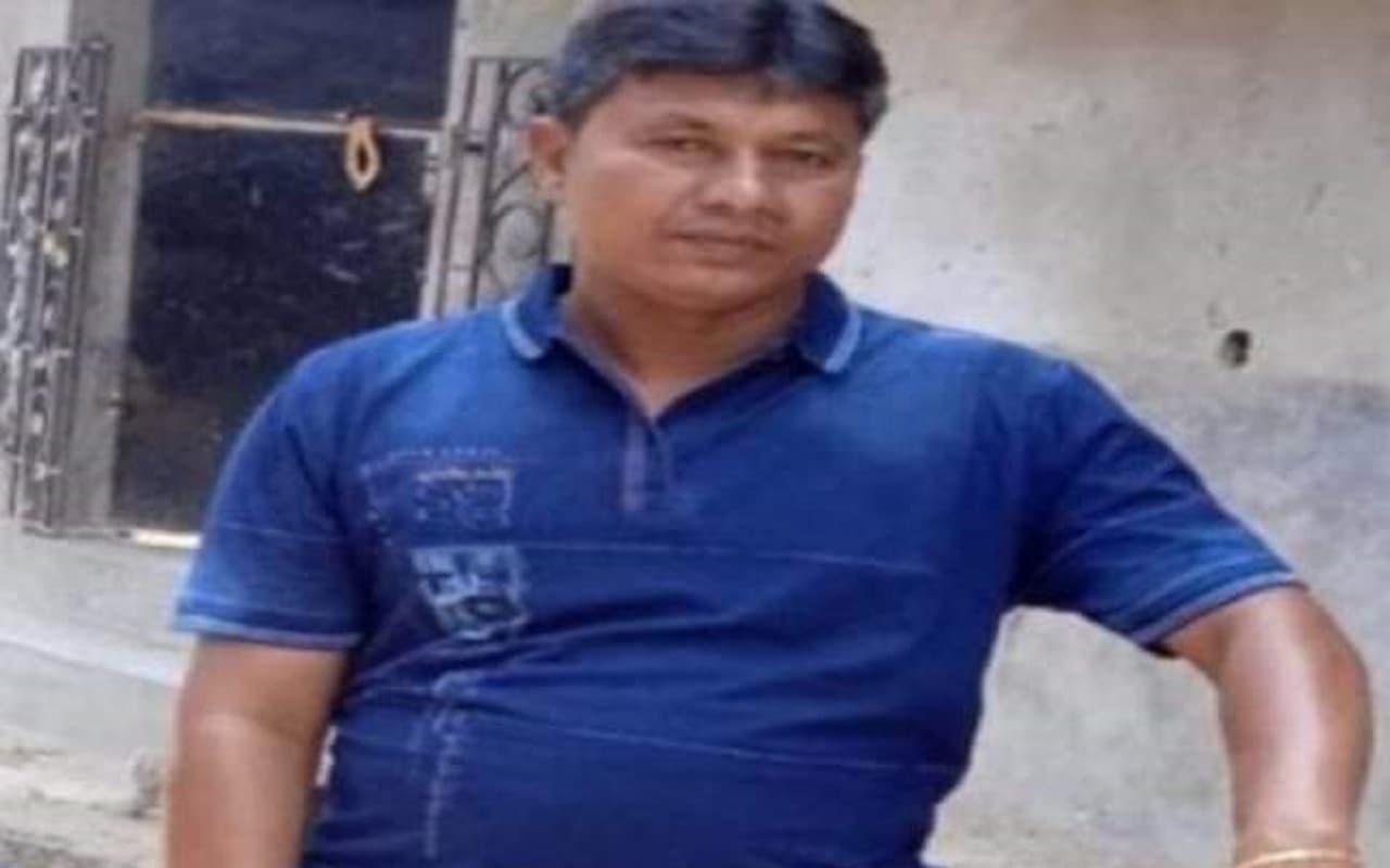 बर्दवान में बालू कारोबारी व तृणमूल नेता की दिनदहाड़े गोली मारकर हत्या, इलाके में तनाव, जांच में जुटी पुलिस बर्दवान में बालू कारोबारी व तृणमूल नेता की दिनदहाड़े गोली मारकर हत्या, इलाके में तनाव, जांच में जुटी पुलिस