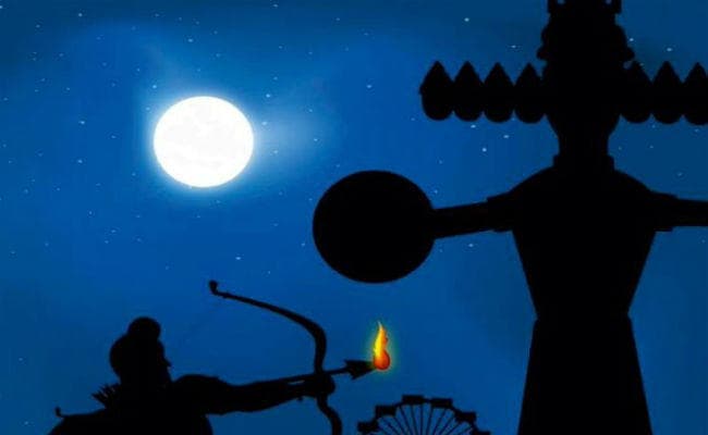 #दशहरा: मुस्लिम परिवार ने जीवित रखी पुतला बनाने की परंपरा