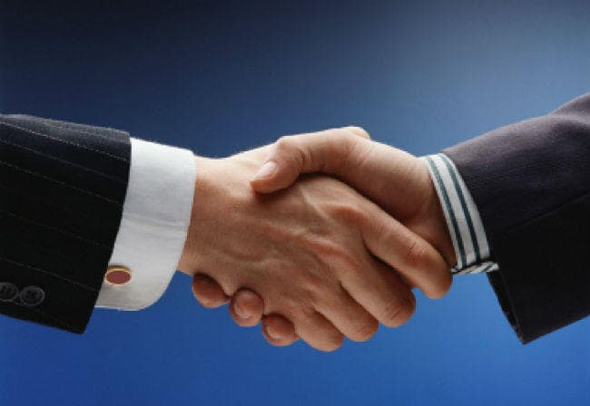 कोलंबिया-फार्क ने ऐतिहासिक शांति समझौते पर हस्ताक्षर किए