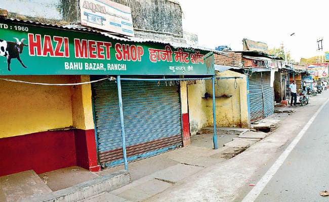 रांची : दुकानें बंद, बेरोजगारी बढ़ी, मटन-चिकन महंगे रांची : दुकानें बंद, बेरोजगारी बढ़ी, मटन-चिकन महंगे