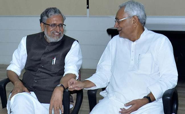 अनैतिक राजनीति में भविष्य के संकेत