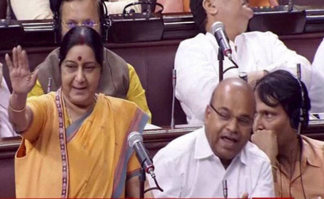 डोकलाम विवाद का हल युद्ध नहीं, द्विपक्षीय वार्ता से ही संभव : सुषमा डोकलाम विवाद का हल युद्ध नहीं, द्विपक्षीय वार्ता से ही संभव : सुषमा