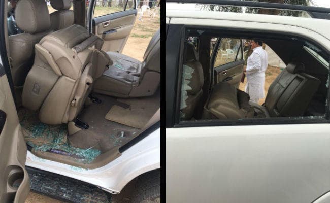 गुजरात में राहुल गांधी की कार पर पत्थरबाजी, कांच टूटा, राहुल बोले – मैं डरने वाला नहीं