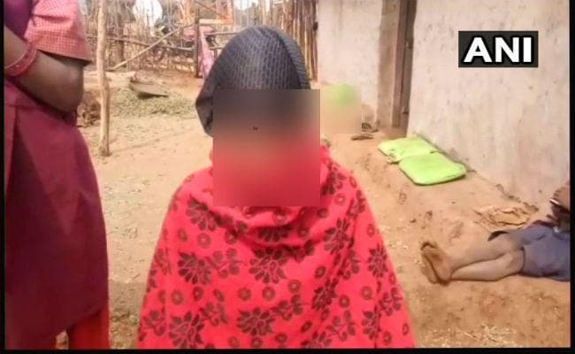शर्मनाक! छेड़छाड़ की शिकार हुई लड़की का सिर पंचायत ने मुंडवाया, जानें क्या है पूरा मामला