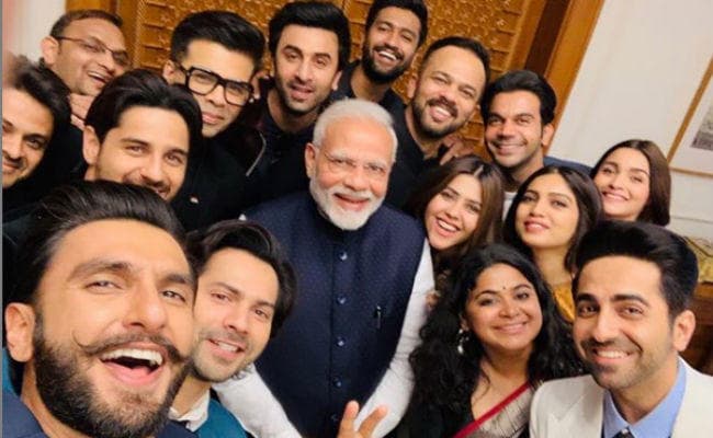 बॉलीवुड सितारों ने की पीएम मोदी से मुलाकात, करण जौहर ने बताई मिलने की वजह