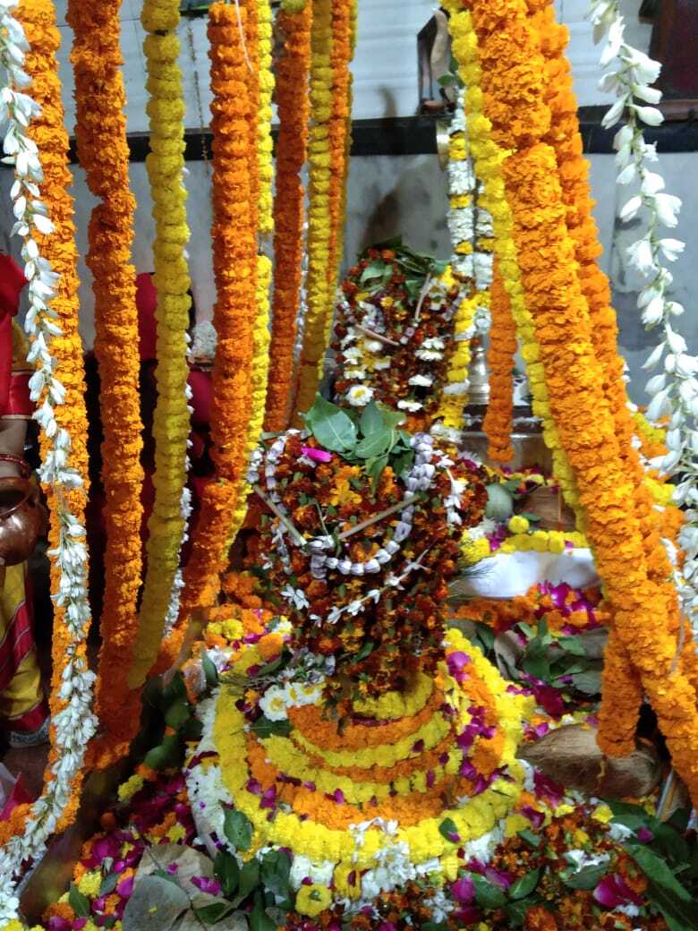 Mahashivratri 2022: काशी के इस मंदिर में है महादेव का ससुराल, यहां होती है एक साथ दो शिवलिंगों की पूजा Mahashivratri 2022: काशी के इस मंदिर में है महादेव का ससुराल, यहां होती है एक साथ दो शिवलिंगों की पूजा