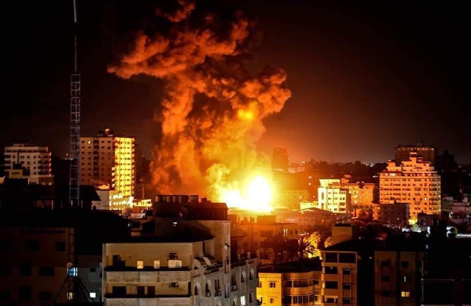 Israel Palestine Conflict: गाजा से 38 हजार से अधिक फ्लिस्तीनी हुए विस्थापित, अब लेबनान पर इजरायल ने बरसाये बम Israel Palestine Conflict: गाजा से 38 हजार से अधिक फ्लिस्तीनी हुए विस्थापित, अब लेबनान पर इजरायल ने बरसाये बम
