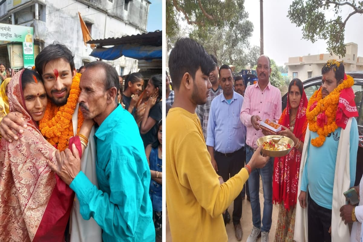 PHOTOS: 17 दिनों तक जिंदगी से जंग लड़कर घर लौटे गिरिडीह के सुबोध व विश्वजीत, ढोल-नगाड़े के साथ हुआ स्वागत