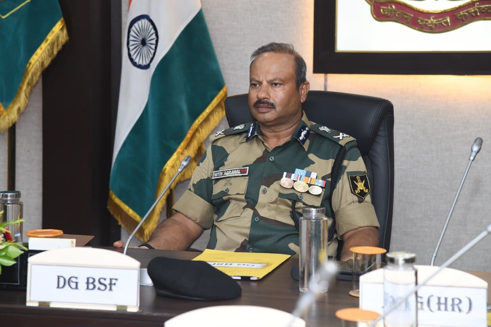 अमित शाह की झारखंड यात्रा से पहले बांग्लादेशी घुसपैठ पर बीएसएफ के डीजी नितिन अग्रवाल का बड़ा बयान अमित शाह की झारखंड यात्रा से पहले बांग्लादेशी घुसपैठ पर बीएसएफ के डीजी नितिन अग्रवाल का बड़ा बयान