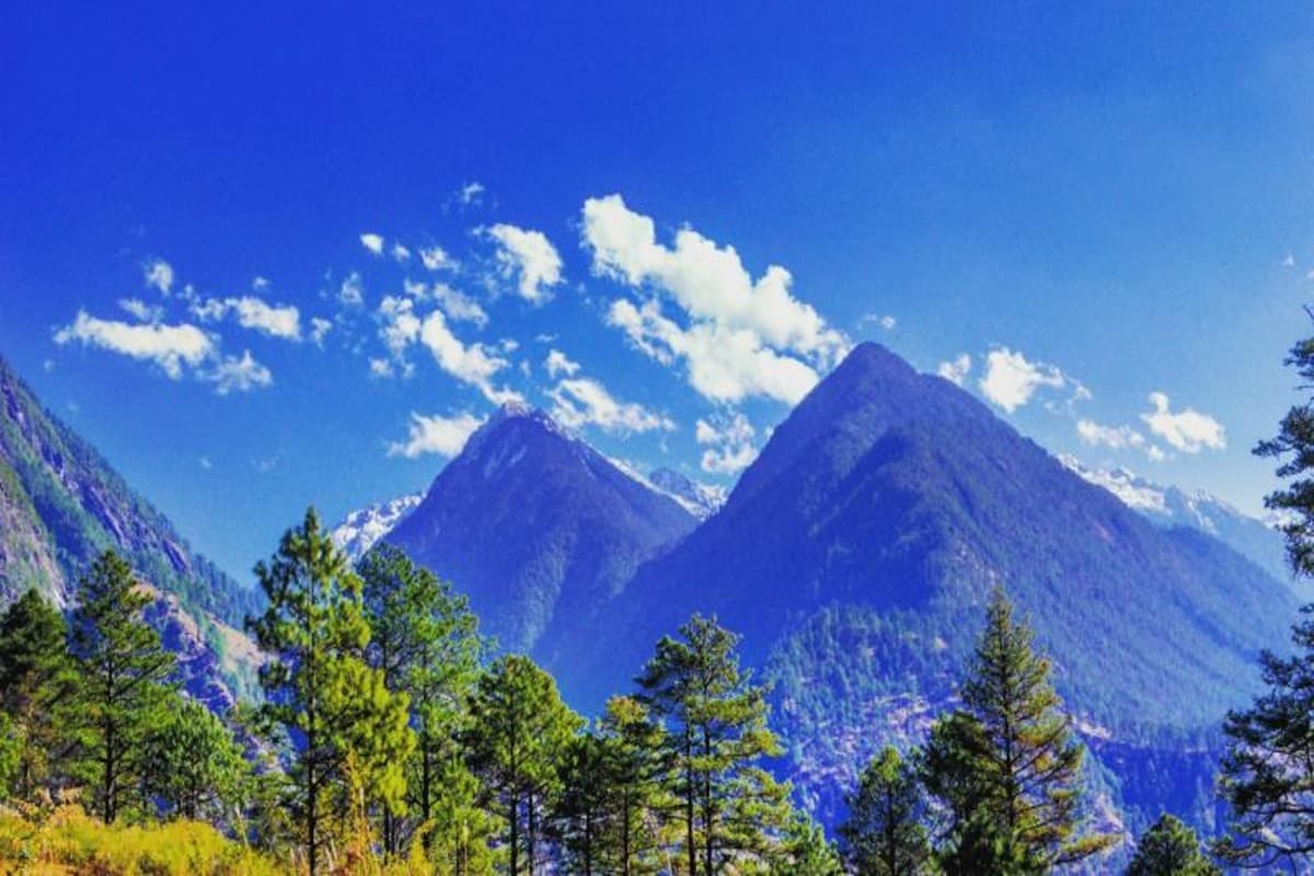 Best Places In Roing: बर्फबारी का लेना है आनंद तो रोइंग के इन 4 जगहों पर करें विजिट, जानें कैसे पहुंचेंगे यहां Best Places In Roing: बर्फबारी का लेना है आनंद तो रोइंग के इन 4 जगहों पर करें विजिट, जानें कैसे पहुंचेंगे यहां