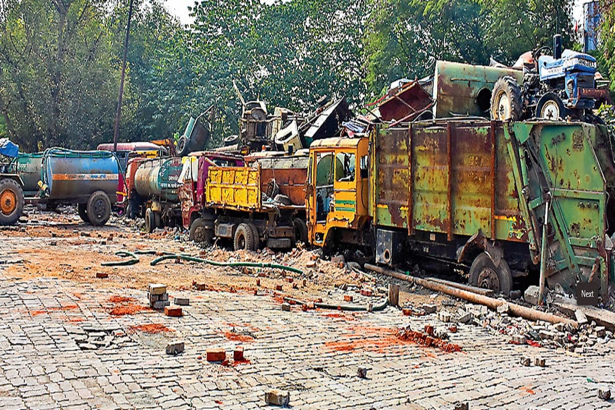 मरम्मत के अभाव में रांची नगर निगम की गाड़ियां हो रही कबाड़, किराये पर हर माह खर्च कर रहा 38 लाख रुपये
