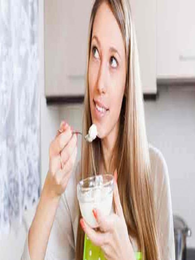 गर्मी में दही जरूर खाएं, यहां जानें इसके फायदे