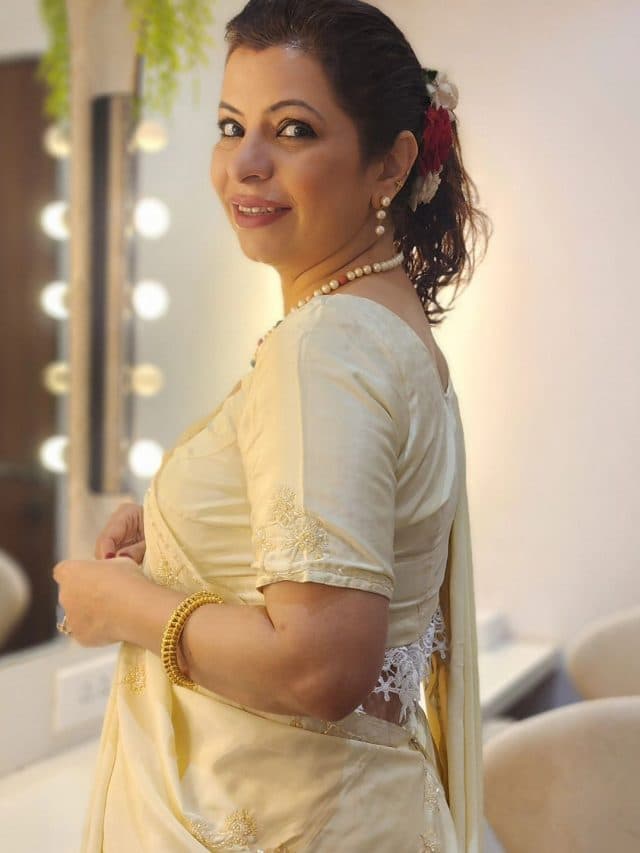 TMKOC फेम जेनिफर मिस्त्री का रो-रोकर हुआ बुरा हाल, बहन के निधन के बाद टूट गई अभिनेत्री