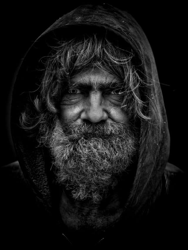 Lifestyle Tips: समय से पहले ही आपको बूढ़ा कर देंगी ये आदतें, हो जाएं सावधान