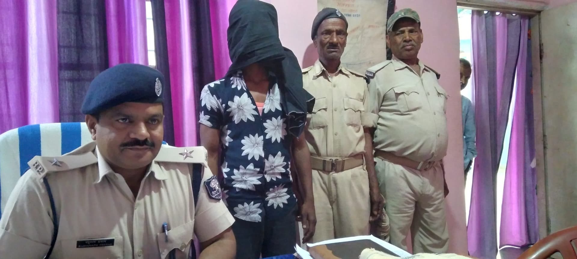 आपराधिक घटना को अंजाम देने निकला युवक कट्टे के साथ चढ़ा पुलिस के हत्थे