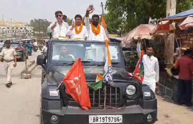 Lok Sabha Elections: वोटिंग के लिए तैयार सुपौल, कार्यकर्ता डोर-टू-डोर साध रहे संपर्क Lok Sabha Elections: वोटिंग के लिए तैयार सुपौल, कार्यकर्ता डोर-टू-डोर साध रहे संपर्क