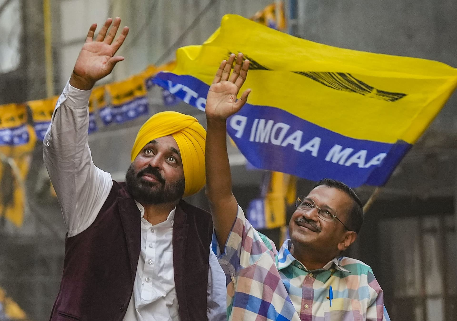 Lok Sabha Election 2024: आम आदमी पार्टी ने पंजाब के लिए जारी की स्टार प्रचारकों की सूची, पत्नी सुनीता सहित प्रचार करेंगे केजरीवाल