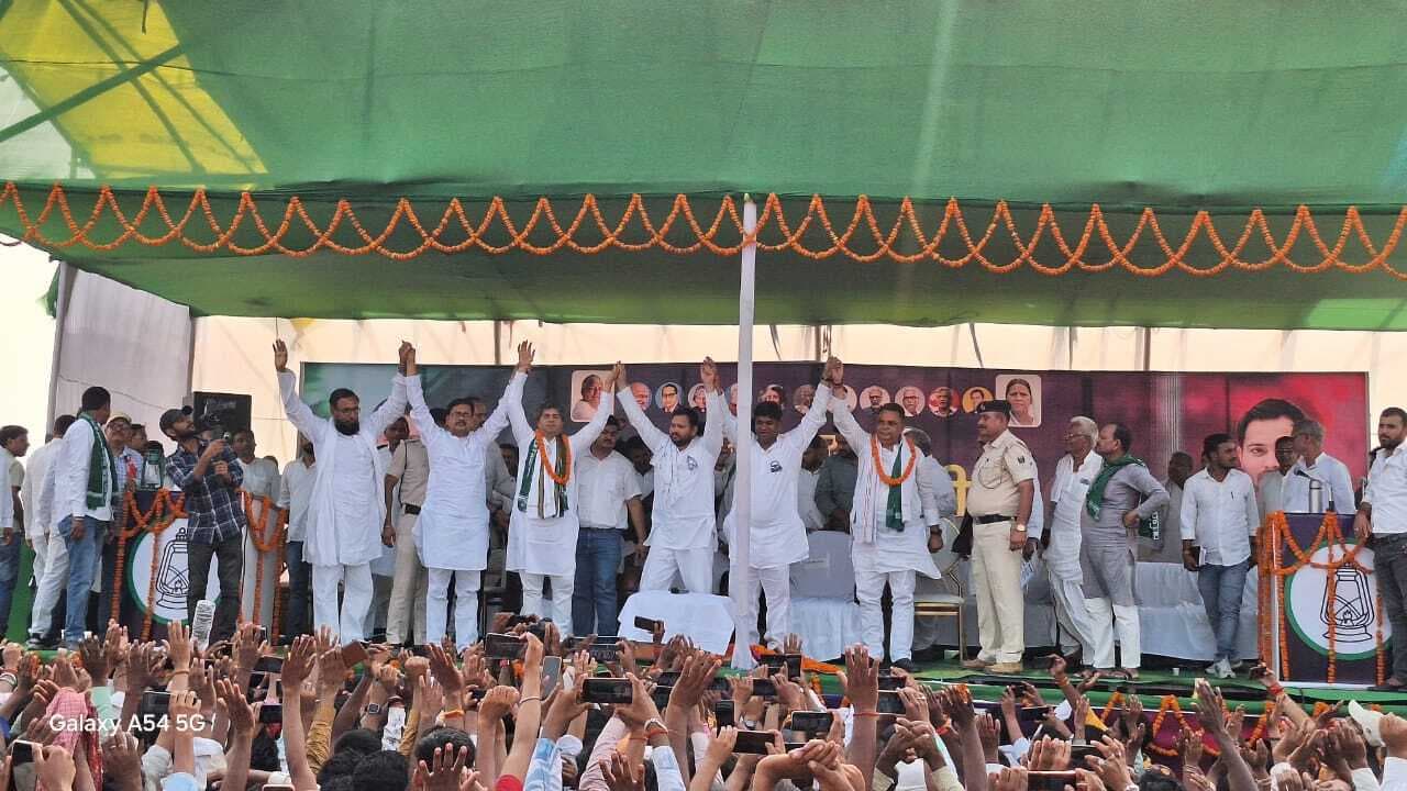 चुनावी अखाड़े में एनडीए के सभी नेताओं पर अकेले भारी पड़ रहा तेजस्वी