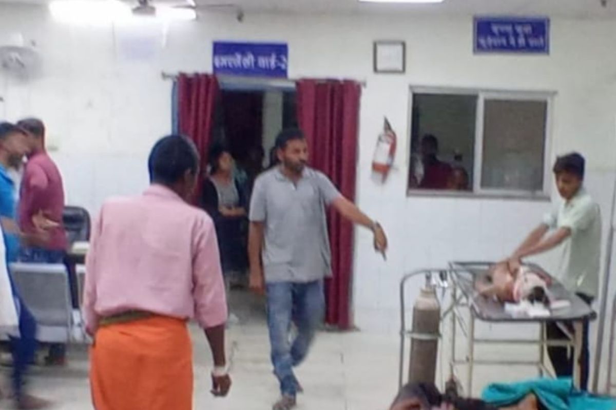 Bomb Blast In Palamu: झारखंड के पलामू में बम फटने से तीन नाबालिग समेत चार की मौत, तीन घायल