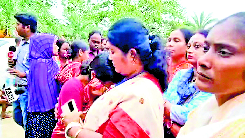 संदेशखाली पहुंची भाजपा के महिला मोर्चा की टीम
