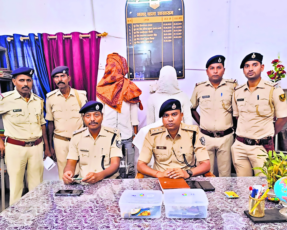 सिविल कोर्ट के समीप से दो हथियार सप्लायर गिरफ्तार