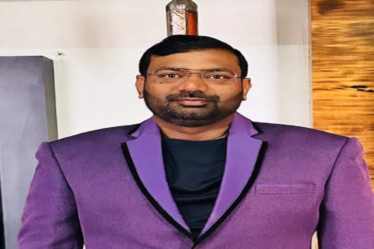 Jharkhand: जमीन घोटाला मामले में गिरफ्तार शेखर अपने और परिजन के अकाउंट से हुए ट्रांजेक्शन का नहीं दे पा रहे जवाब