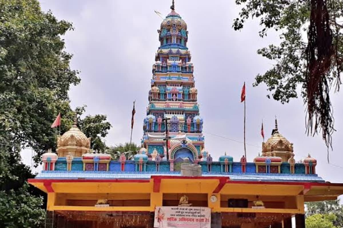 Sawan 2024: इस प्राचीन शिवालय में स्थापित है 1008 छोटे शिवलिंग से समाहित बड़ा शिवलिंग