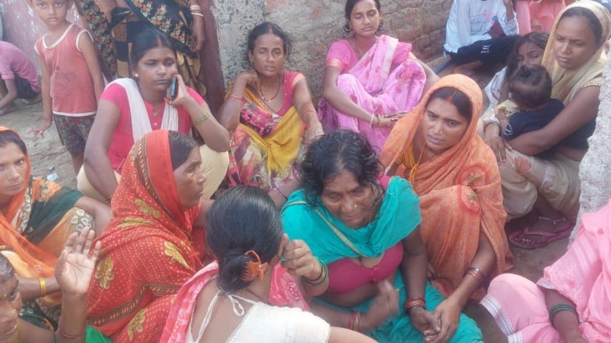 aurangabad crime news | Bihar Crime News: Old man murdered by slitting his neck with a sharp weapon in Aurangabad aurangabad crime news | Bihar Crime News: Old man murdered by slitting his neck with a sharp weapon in Aurangabad