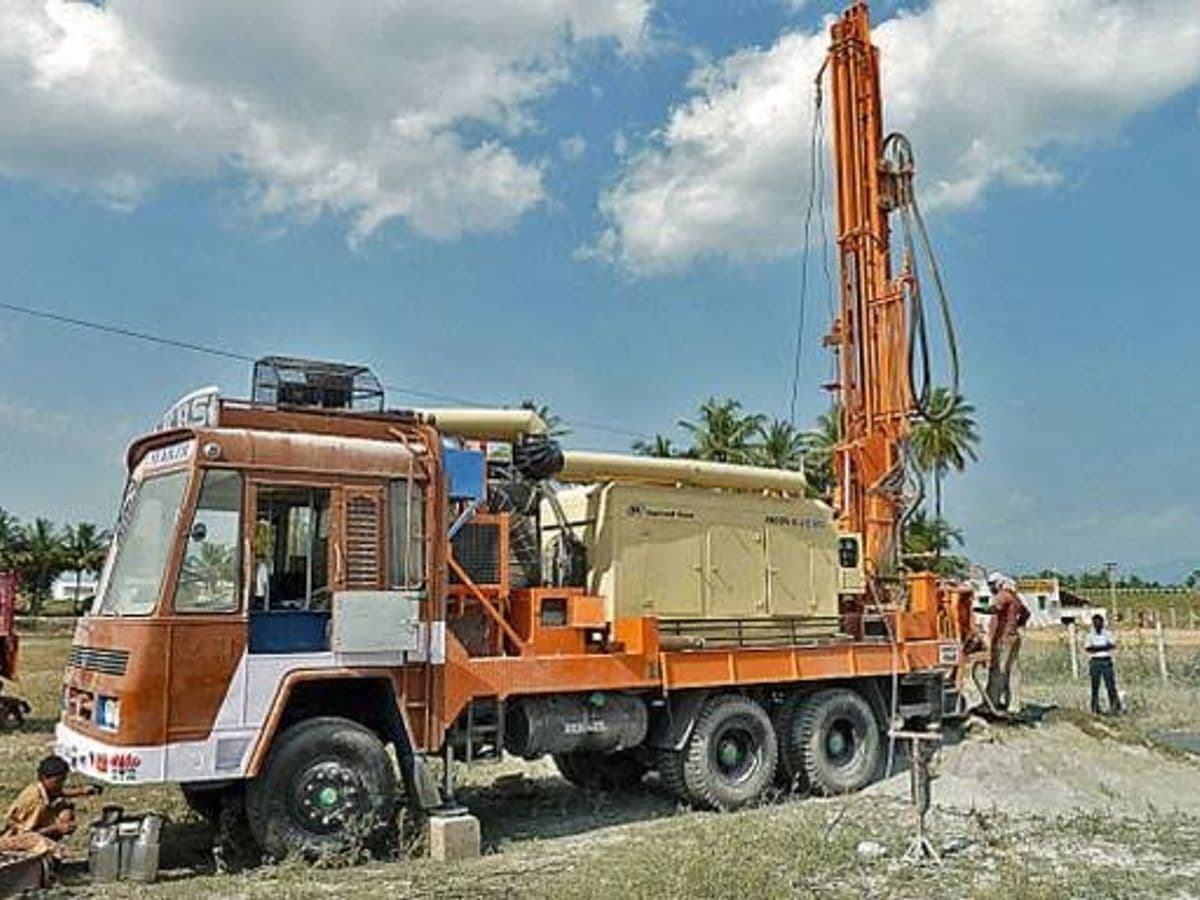 Water Crisis: बिहार में अब बोरिंग से पहले लेना होगा परमिट, तैयार हो रही भूजल निकासी के लिए नियमावली Water Crisis: बिहार में अब बोरिंग से पहले लेना होगा परमिट, तैयार हो रही भूजल निकासी के लिए नियमावली