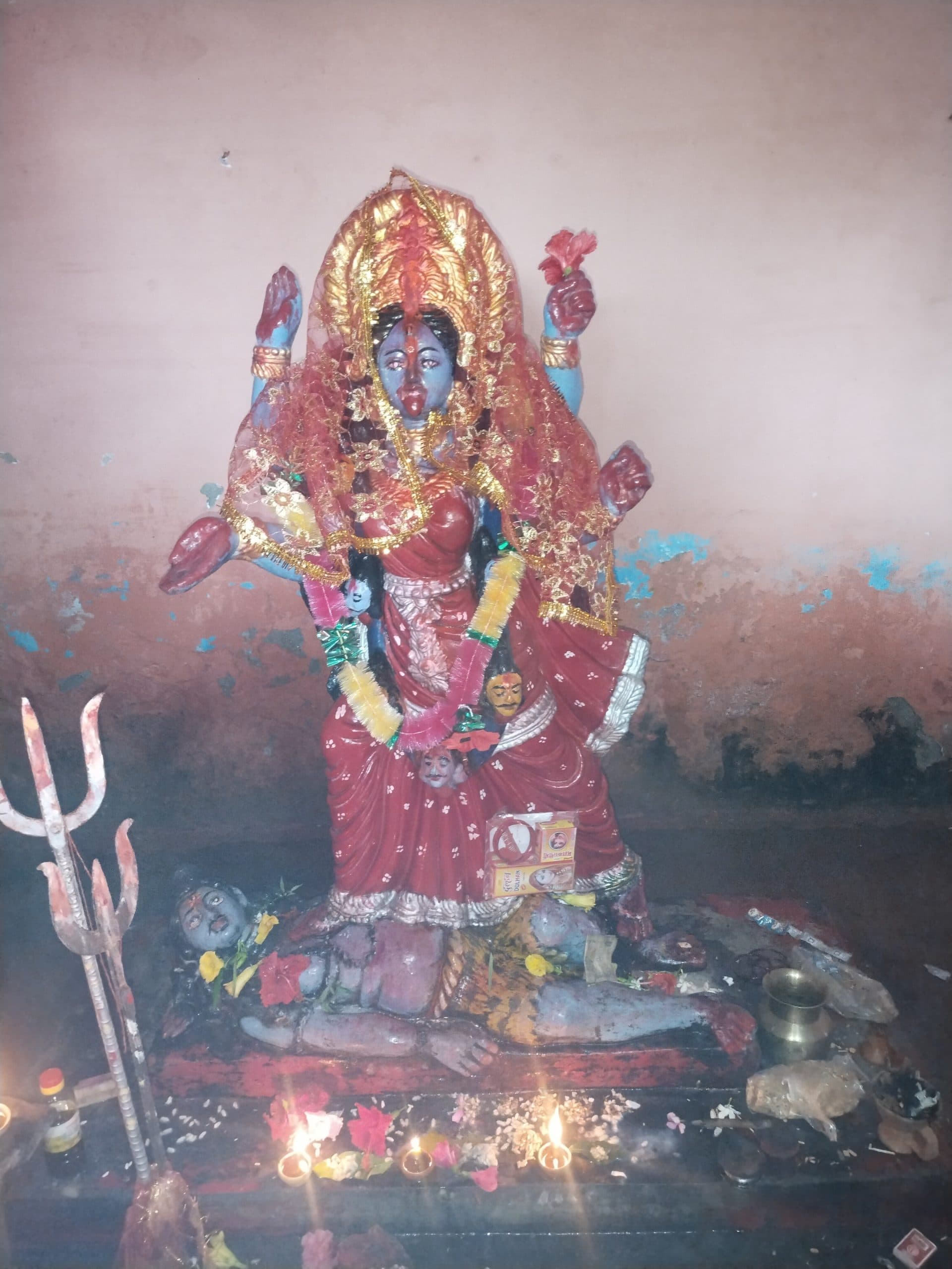 खगड़ा पासवान टोला काली मंदिर में मां काली की प्रतिमा से खून निकलने की चर्चा