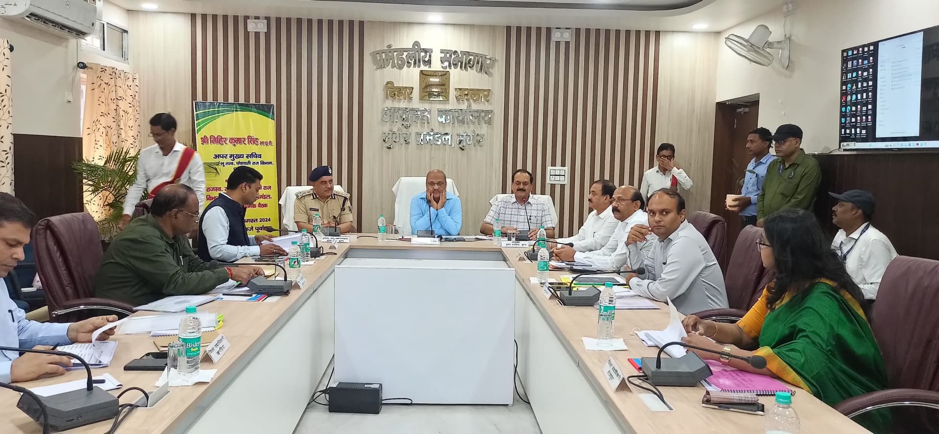 अवैध खनन पर नियंत्रण को लेकर जिलों में स्थापित करें नियंत्रण कक्ष: अपर मुख्य सचिव