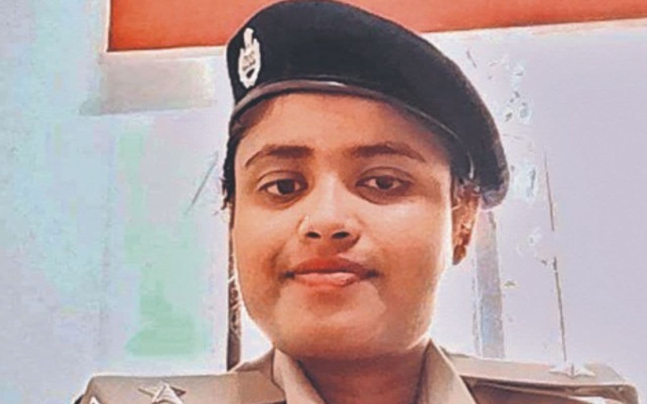 BPSC: सरकारी स्कूल में पढ़ 20 साल की उम्र में DSP बनीं चित्रा, पहली ही प्रयास में लहराया परचम