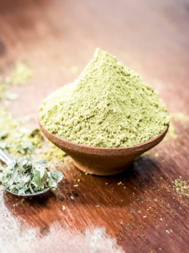 मेहंदी के इस्तेमाल से डैमेज हो रहे हैं आपके बाल, जानें कैसे