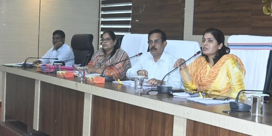 Bokaro News: पंडालों में हो अग्निशमन, प्रवेश व निकास द्वार की अलग-अलग व्यवस्था : डीसी Bokaro News: पंडालों में हो अग्निशमन, प्रवेश व निकास द्वार की अलग-अलग व्यवस्था : डीसी