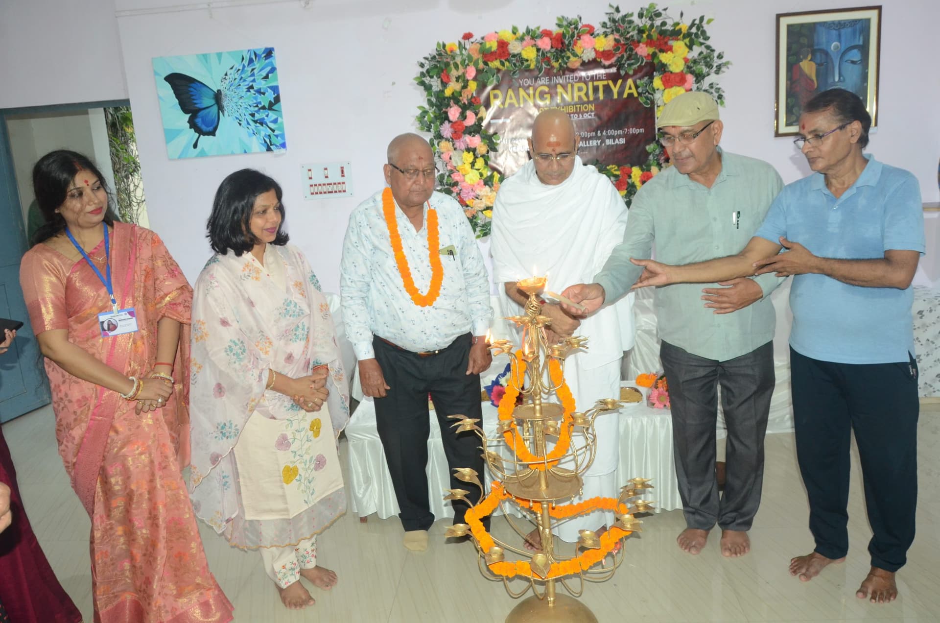 कला प्रदर्शनी में कलाकारों की दिखी कल्पना और सृजनशीलता