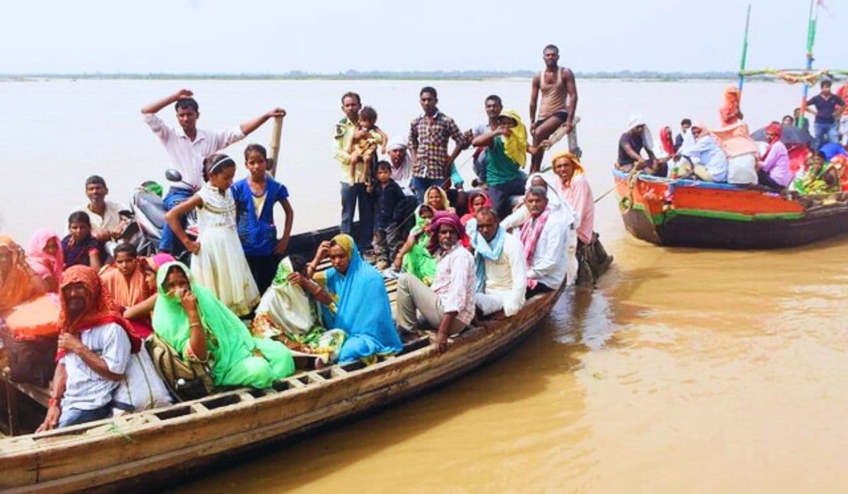 patna flood news | Bihar Flood News: Ganga turns violent in Bihar, 76 schools closed in Patna patna flood news | Bihar Flood News: Ganga turns violent in Bihar, 76 schools closed in Patna