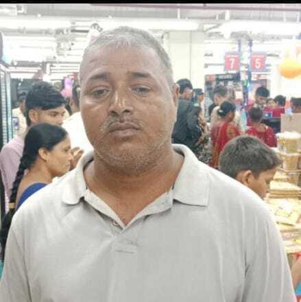 प्रधानाध्यापक की सड़क दुर्घटना में मौत