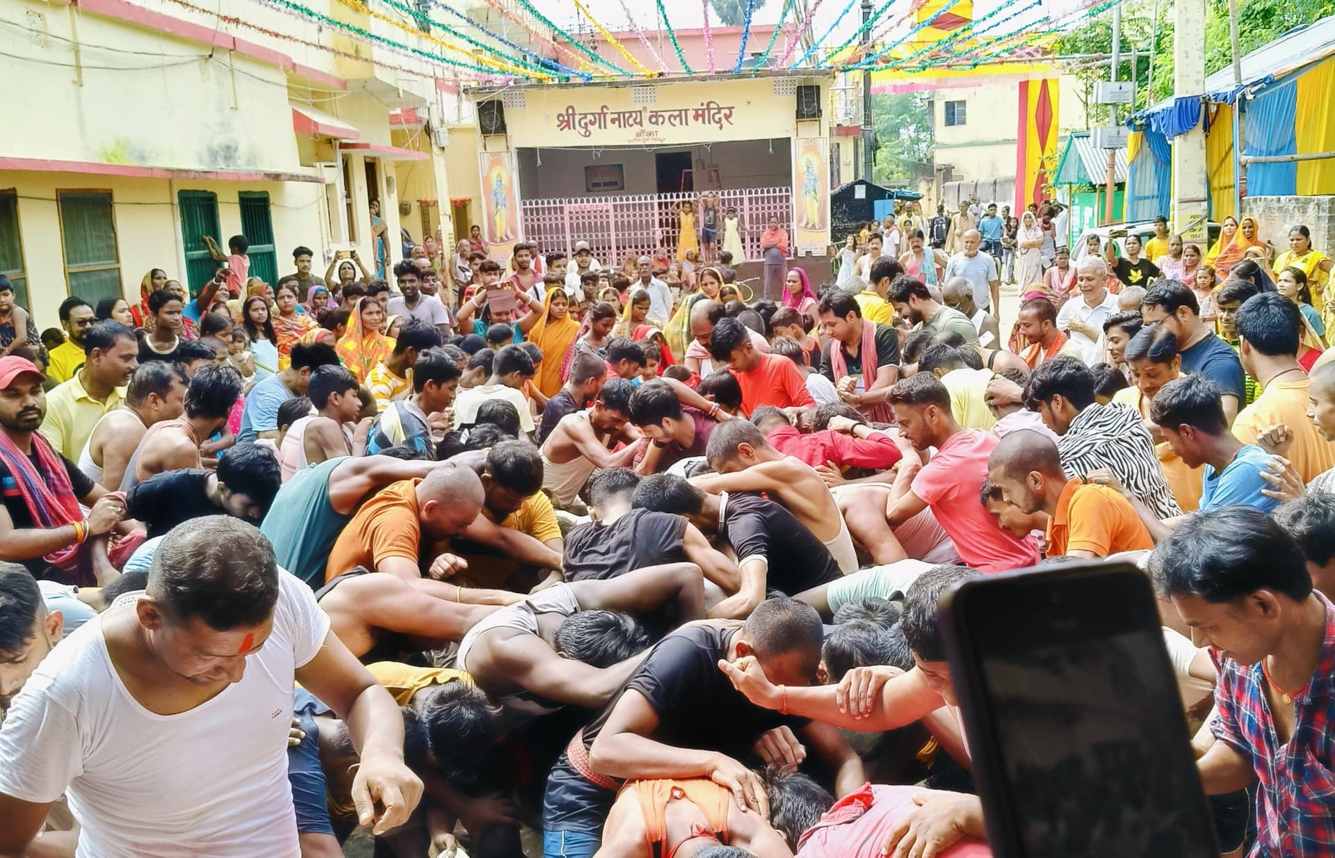 विधि व्यवस्था का समाचार पहुंचाने के लिए धरती पर पधारीं भगवती की ननद छटपटो देवी, वैदिक मंत्रोच्चार के साथ हुआ स्वागत
